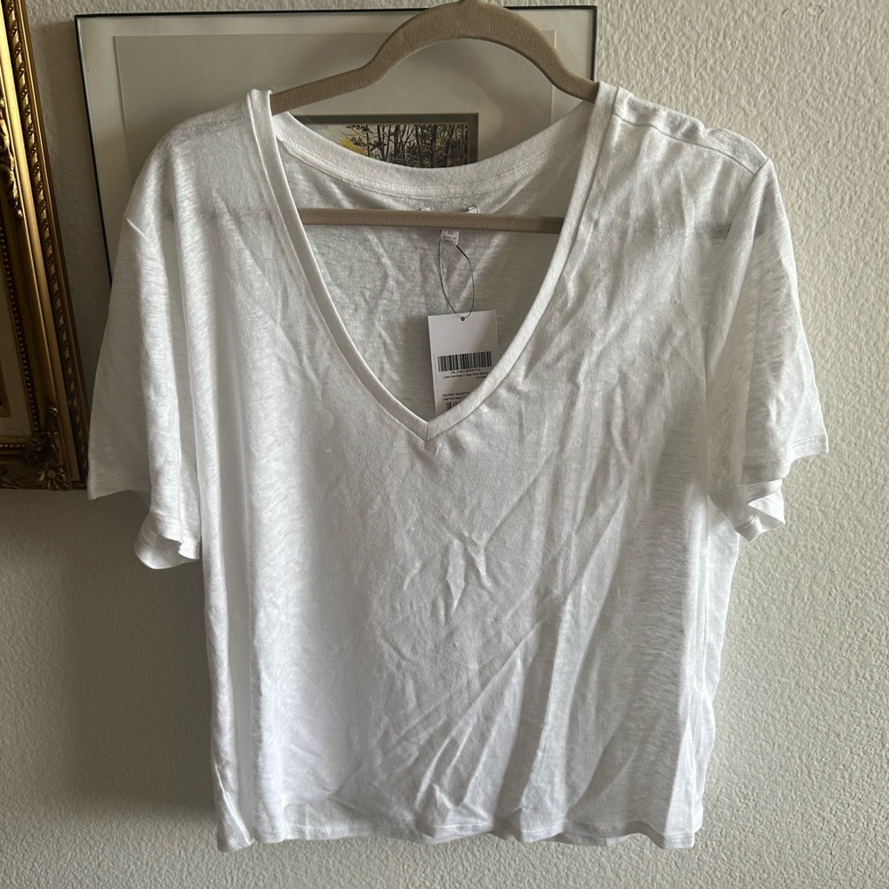 Lunya Linen knit V neck shirt
